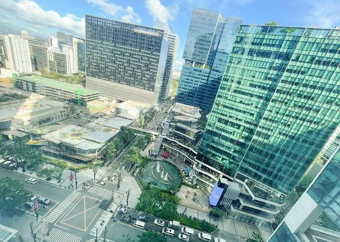 Holiday home 1br Condo, Bgc Uptown Mall, Grand Hyatt #ournw20j *