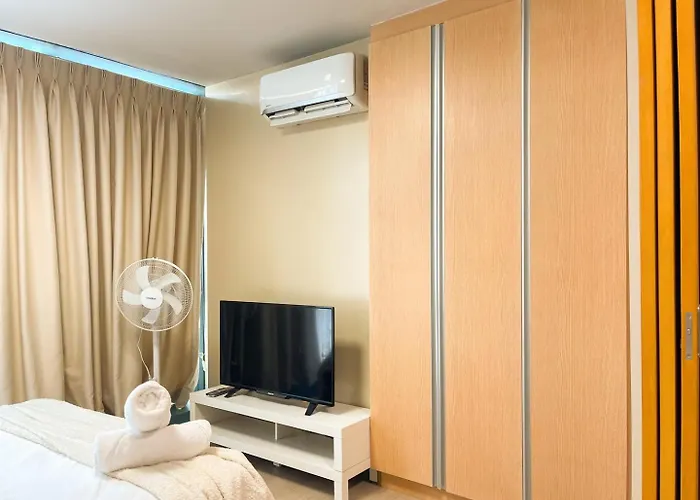 1br Condo, Bgc Uptown Mall, Grand Hyatt #ournw20j * Manila